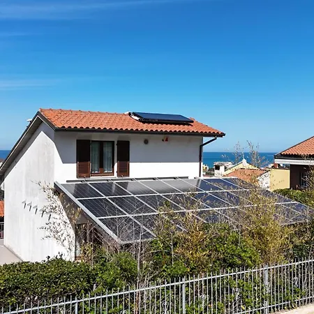 M390 - Marcelli, Deliziosa Villetta Vista Mare * Marcelli